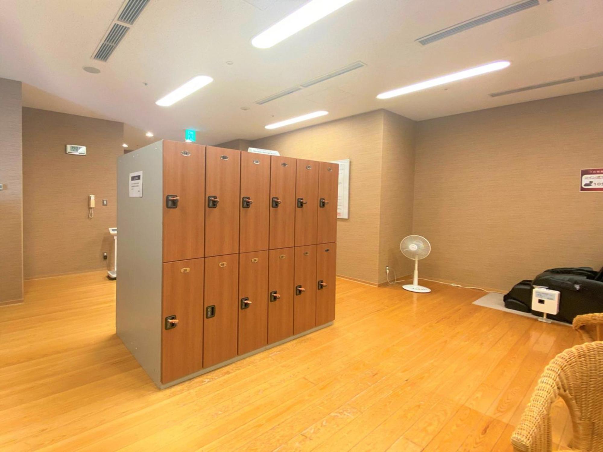Sapporo Prince Hotel Exteriör bild Locker room
