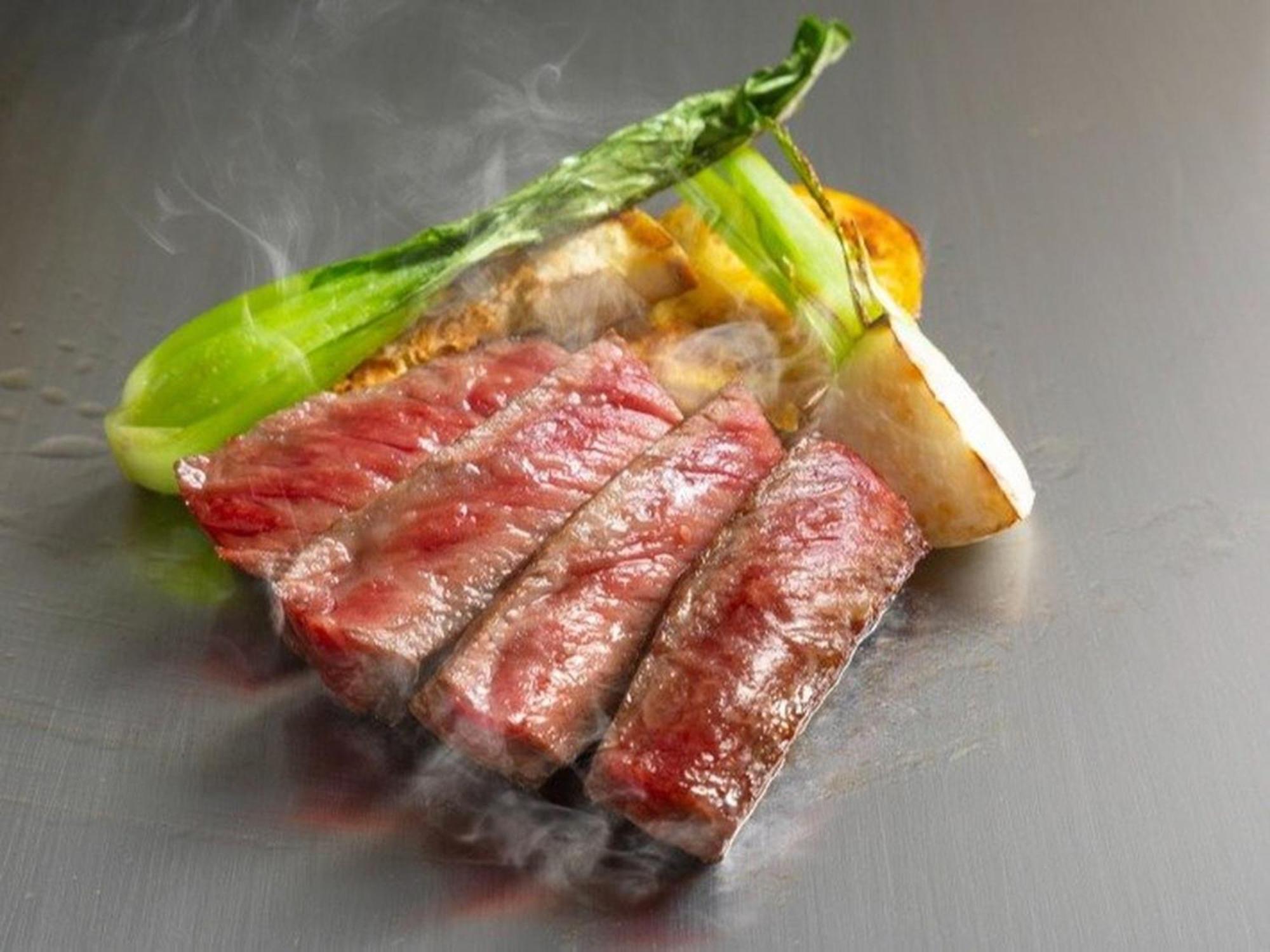 Sapporo Prince Hotel Exteriör bild A steak prepared using the cooking technique of sous-vide
